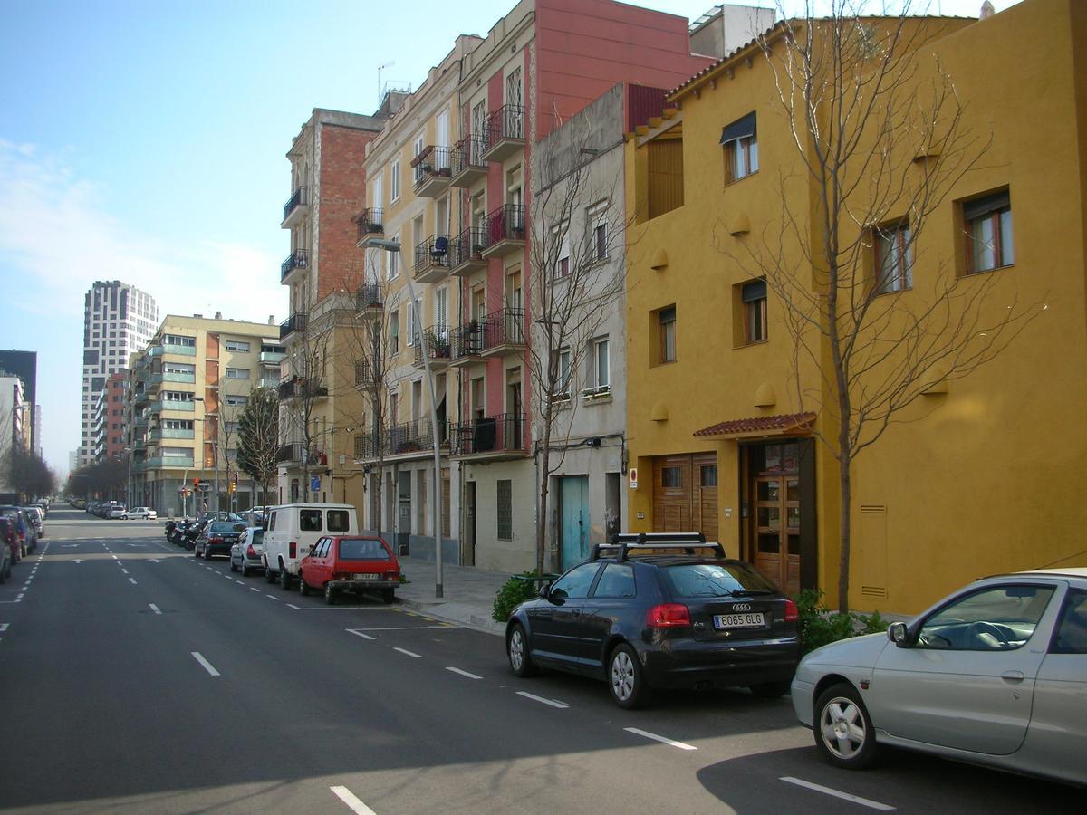 Groc Fluvia Apartment Barcelona Luaran gambar